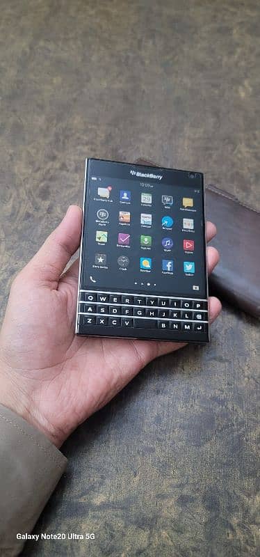 Blackberry passport in lush condition (PTA OFFICIAL APPROVED) 1