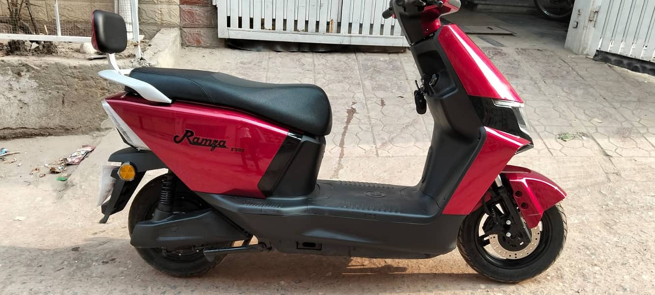 RAMZA F507 G7 A700 SCOOTY COOTER EV CHARGING NEW ASIA AIMA F507 2