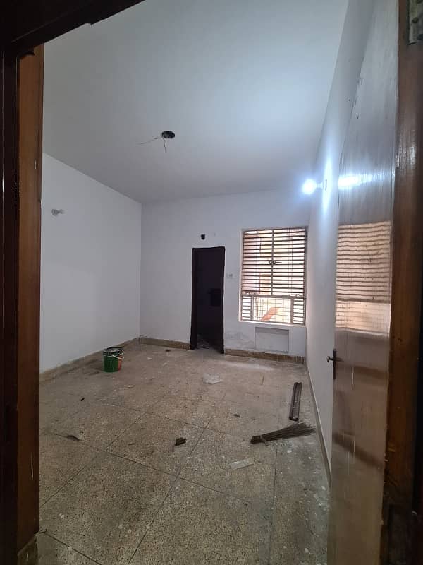 10MARLA DOUBLE STOREY HOUSE FOR RENT IN ALLAMA IQBAL TOWN 5