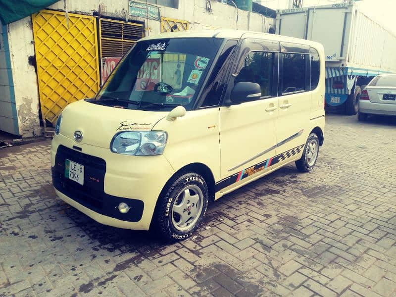 Daihatsu Tanto 2014 14