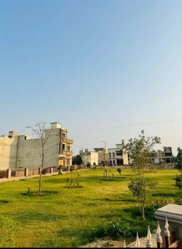 Chance Deal in Flaknaz Dreams 400 sq yard plot for sale in Sector 1 2