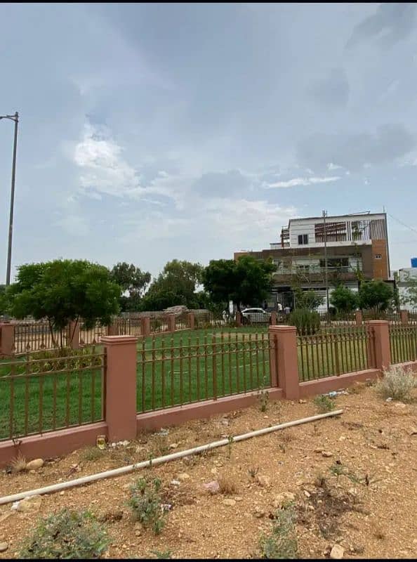 Chance Deal in Flaknaz Dreams 400 sq yard plot for sale in Sector 1 9