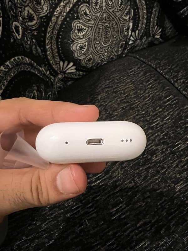 Apple AirPods Pro 2nd Generation Original 3