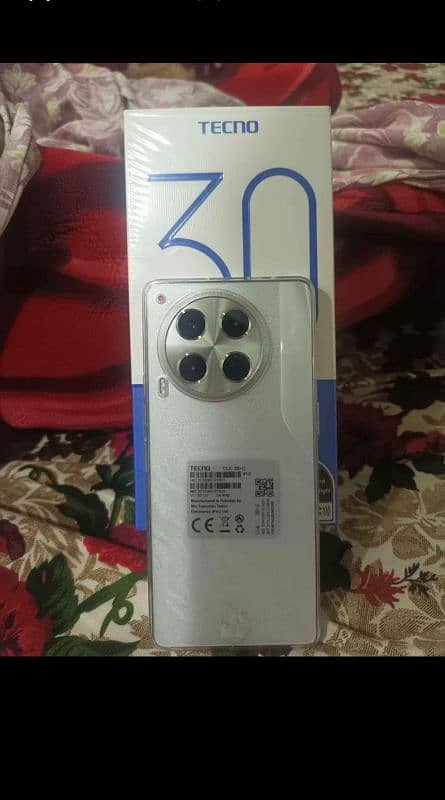 TECNO CAMON 30 RAM12+256 70wat fast charger 4