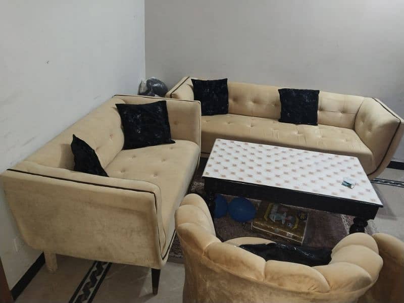 Sofa with Two Coffee chairs and Table 0