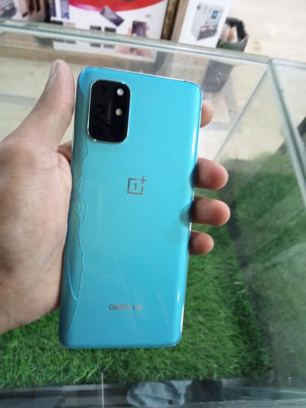 One plus8t ram 12 Gb256 1