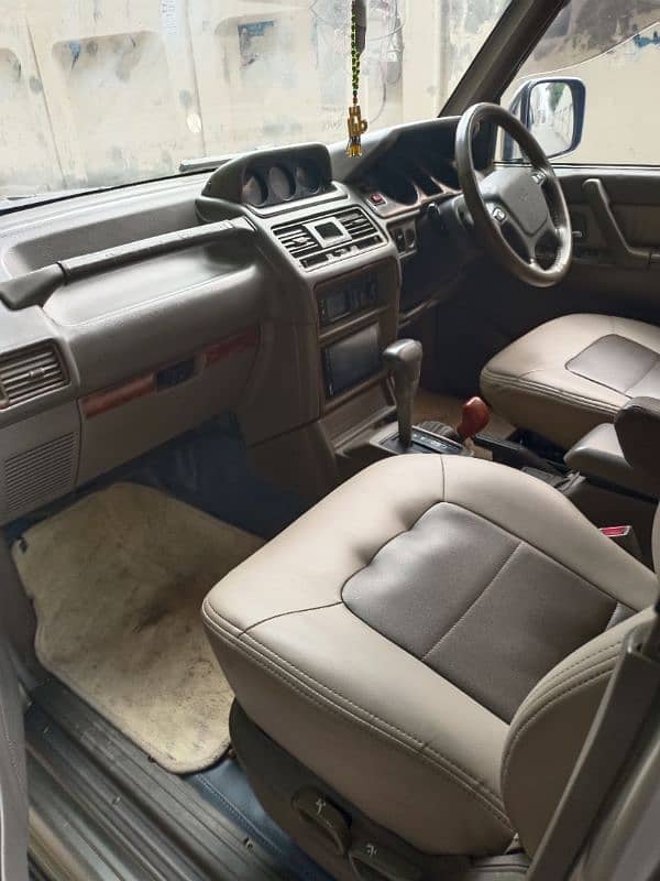 Mitsubishi Pajero 1992 Vip Condition 3