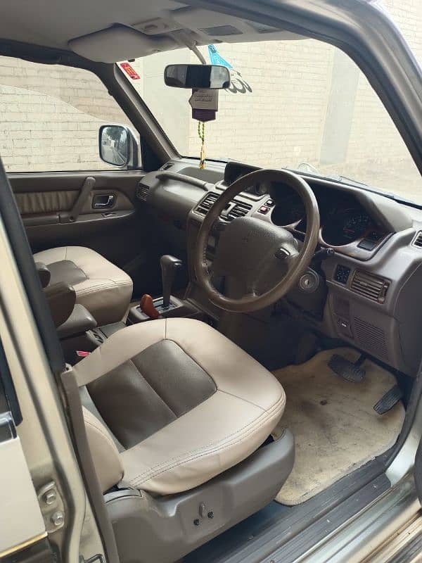 Mitsubishi Pajero 1992 Vip Condition 12