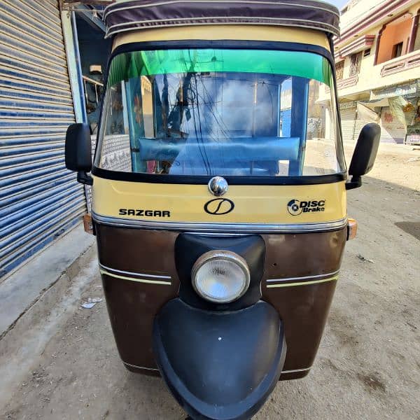 sazgar six seater rickshaw 0