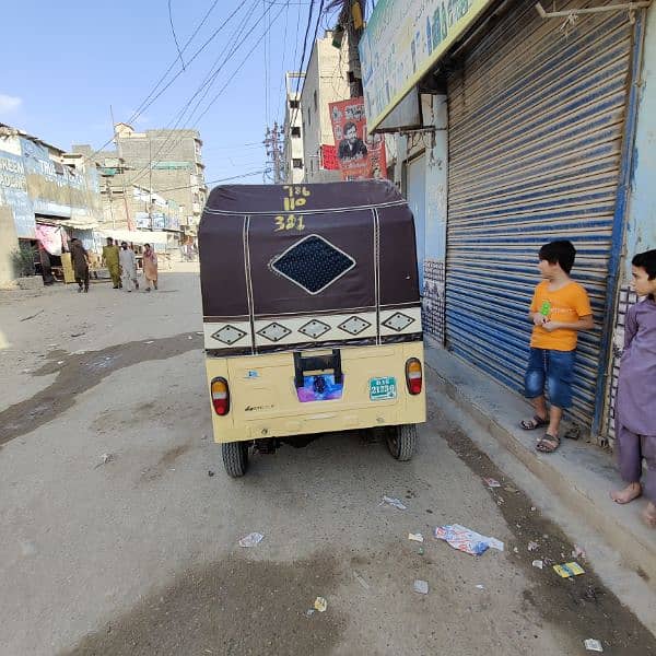 sazgar six seater rickshaw 2