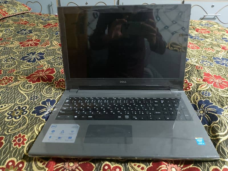 DELL laptop 0