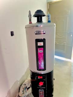 Canon 35 Gallon/130Ltr Gas Geyser.