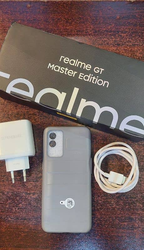 RealMe GT Master Edition 1