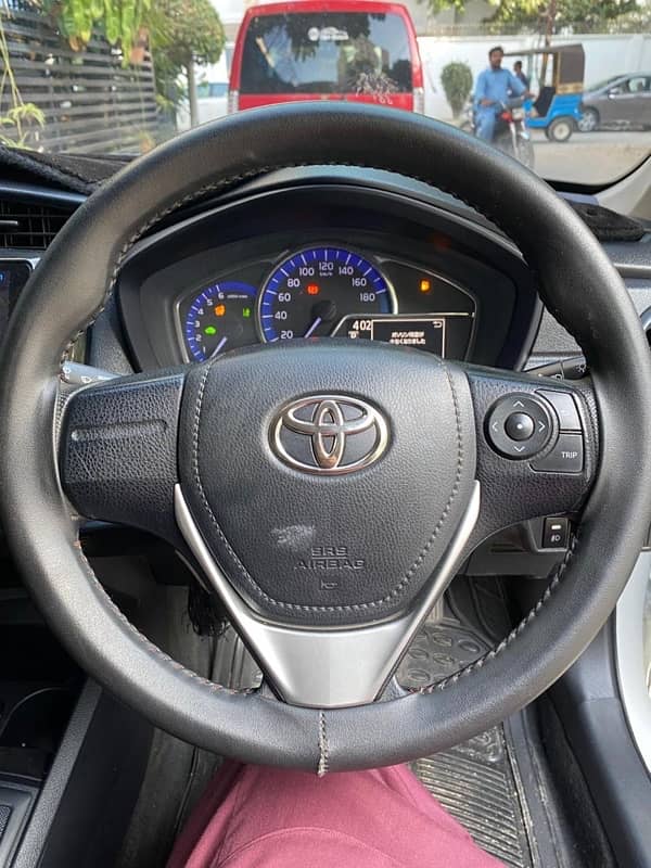 Toyota Corolla Axio 2017 1