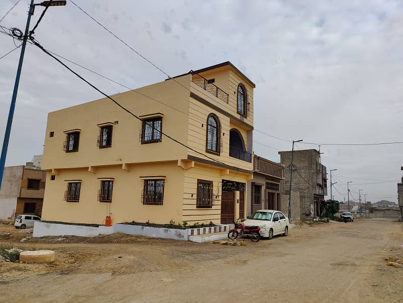 80 Sq Yards West Open Plot for Sale Gold Extension Block, North Town Residency Phase 1 4