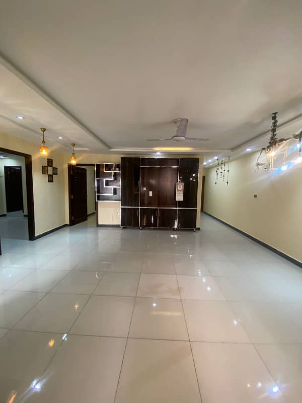 3 bedroom unfurnished apartment available for Rent in E-11 0