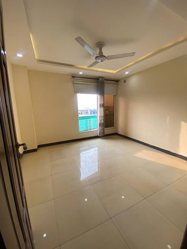 3 bedroom unfurnished apartment available for Rent in E-11 19