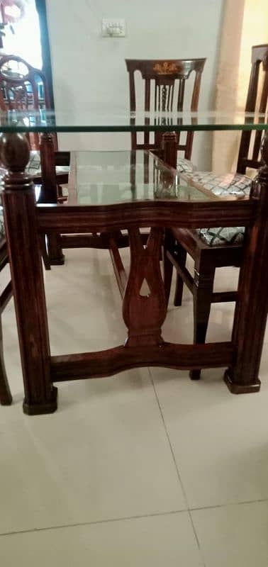 6 seater dining table 0