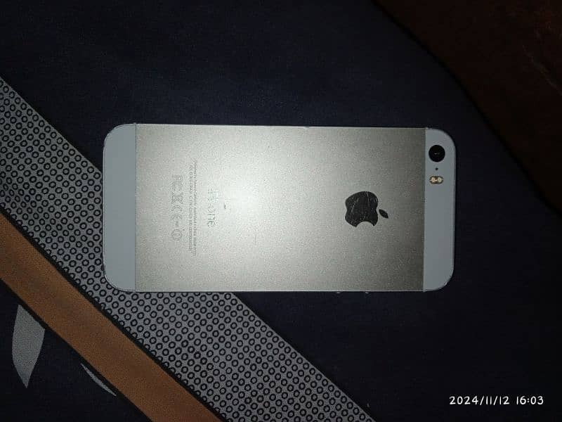 I phone 5s  9 by 10 condition 1