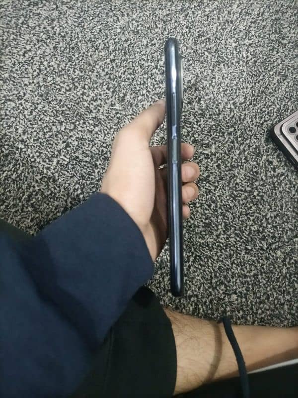 Infinix note 10 pro with box exchange possible 3