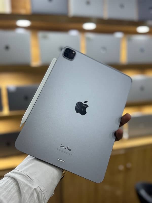 iPad pro M2 11inches 128GB 4