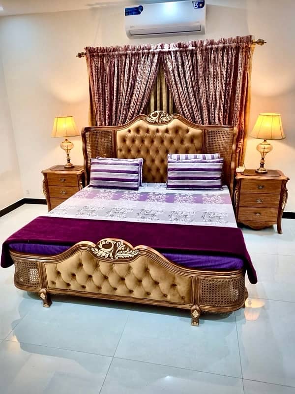 Bed set wooden king size luxury design it’s very very reasonable price 12