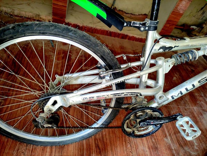 MUSTANG DUAL SHOX CYCLE 6