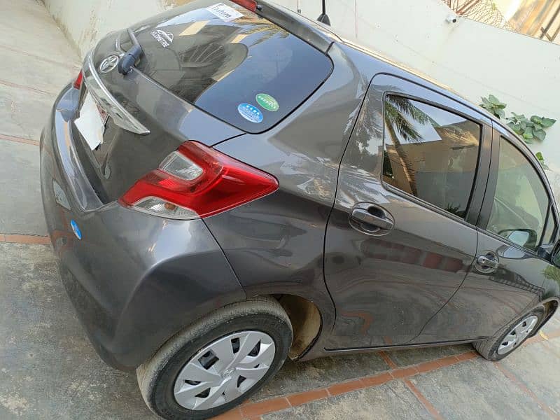 Toyota Vitz 2015 1