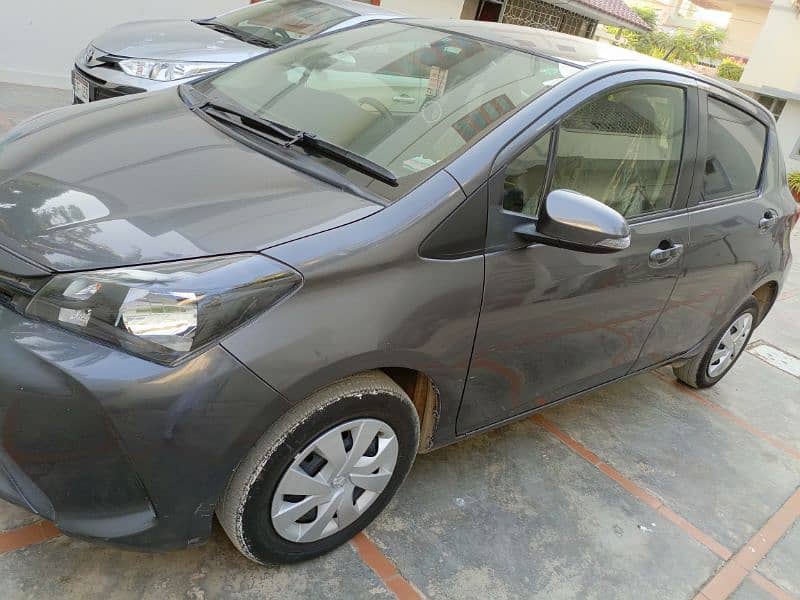 Toyota Vitz 2015 3