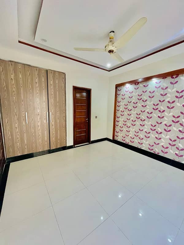 10 Marla House For Rent In DHA Phase 6 A Block Lahore At Super Hot Location. 11