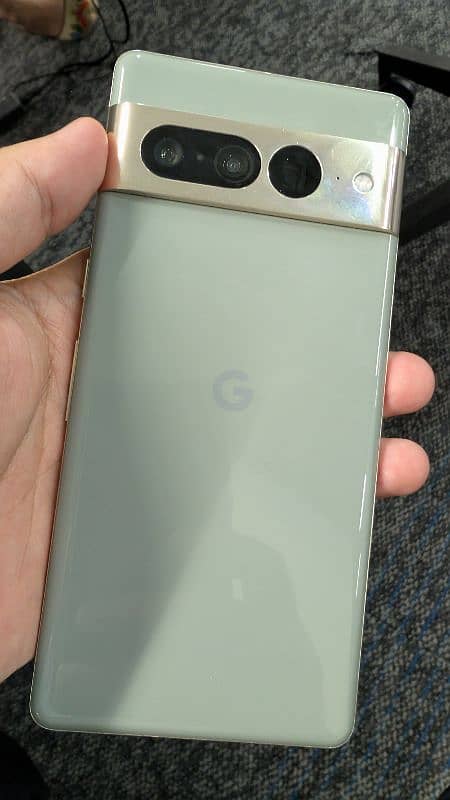 Pixel 7 Pro 12/512GB(Non PTA) 1