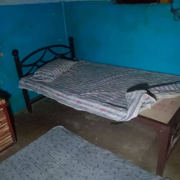 iron single bed 2