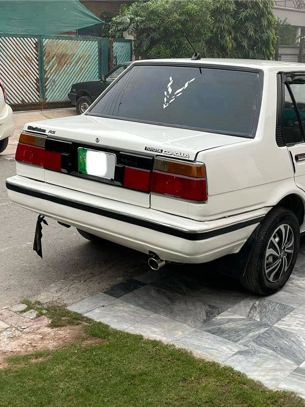 Toyota Corolla 1987 GL Saloon 0