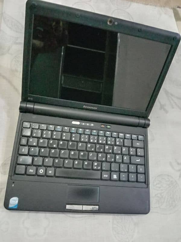 Lenovo laptop 1Gb Ram 160Gb Hard screen per dabo aa giya hai 0