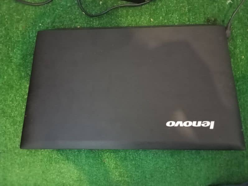 Lenovo core i3 512gb 10/9condition big 14 inch display 0