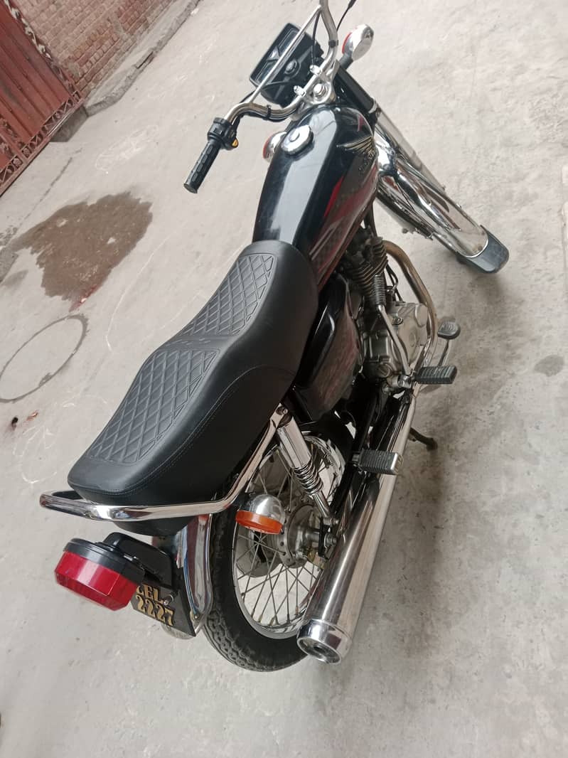 Honda CG 125 2010 4