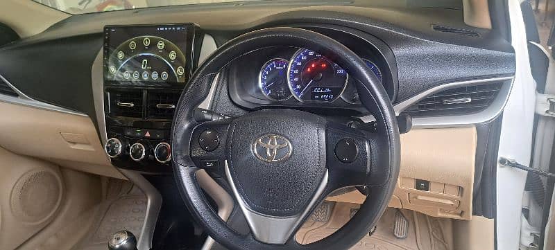 Toyota Yaris 2021 1