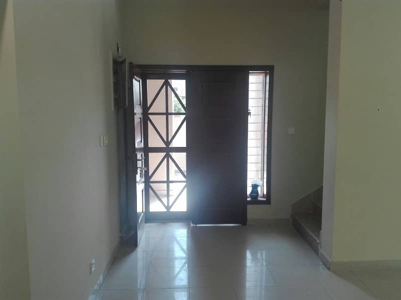 10 Marla 03 Bedroom House Available For Rent In Askari 10 Sector-E Lahore Cantt 31