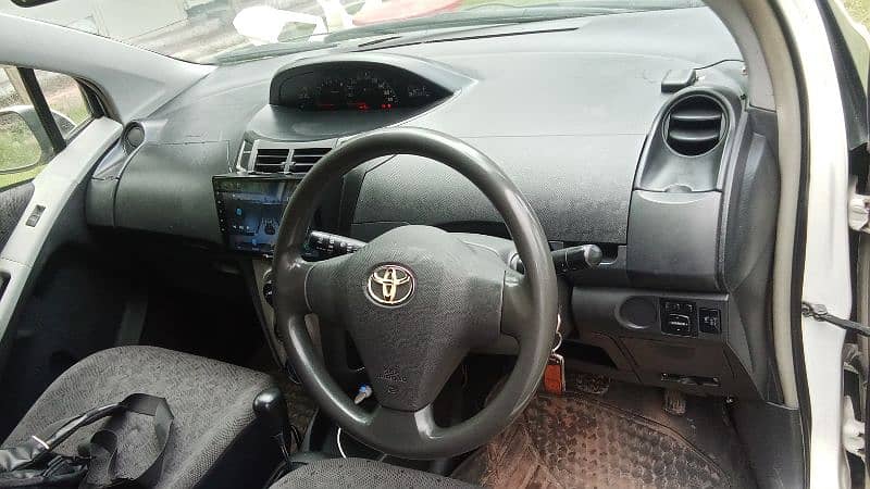 Toyota Vitz 2007 11