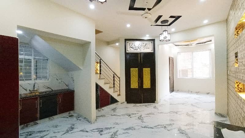 Corner House For sale In Beautiful New Iqbal Park Cantt 6