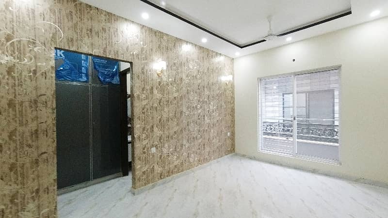 Corner House For sale In Beautiful New Iqbal Park Cantt 16