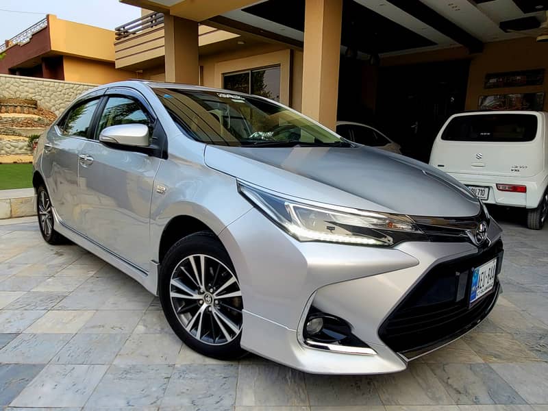 Toyota Corolla Altis Grande CVT-i 1.8 2017 5