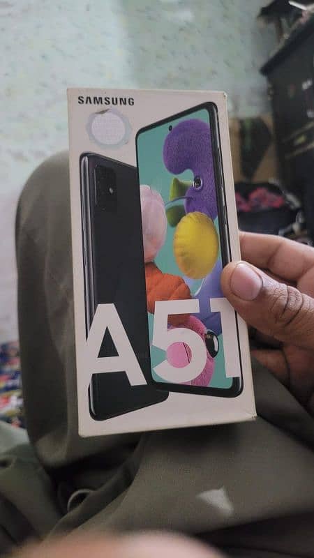 samsung galaxy a51 6/128 exchange posibal with box 5