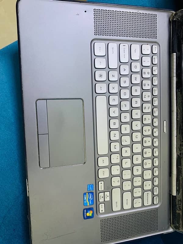 Dell laptop 0