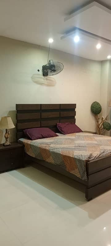 1BED FURNISHED APORTMENT IS AVAILABLE FOR RENT IN SECTOR B BAHRIA TOWN LAHORE 0