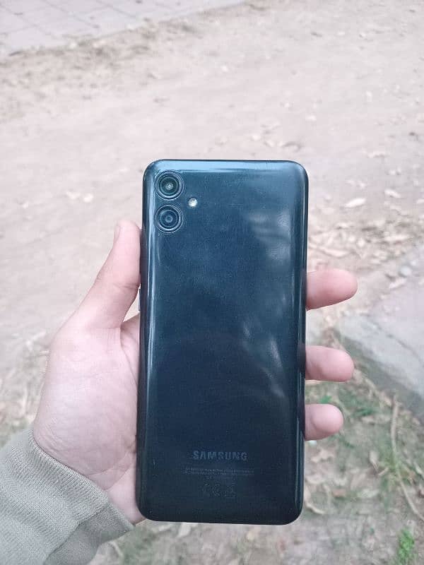 Samsung A04e 1 year used 1