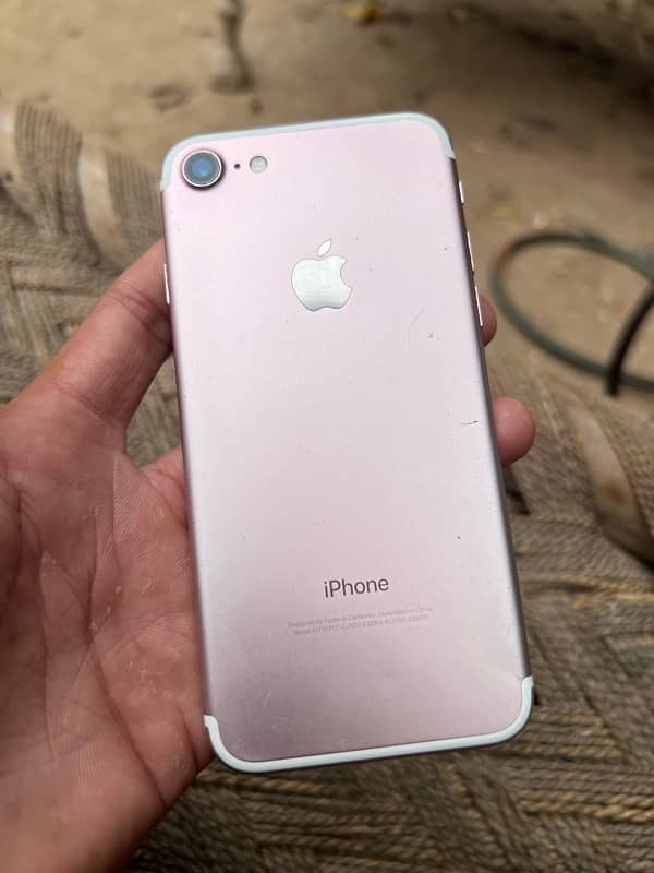 iphone 7 PTA APPROVED 32 GB 5