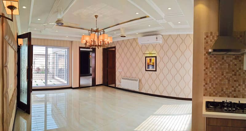 01 Kanal Slightly Used Well Maintained Like Brand New Most Elegant Bungalow For Sale In DHA Phase-5 Near To Park 14