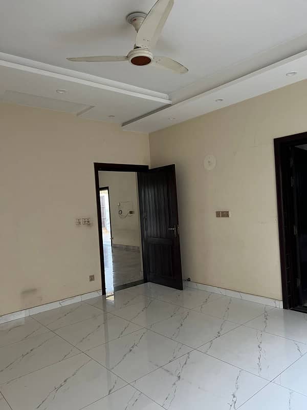 1 kanal upper portion corner house for rent at phase 5 14