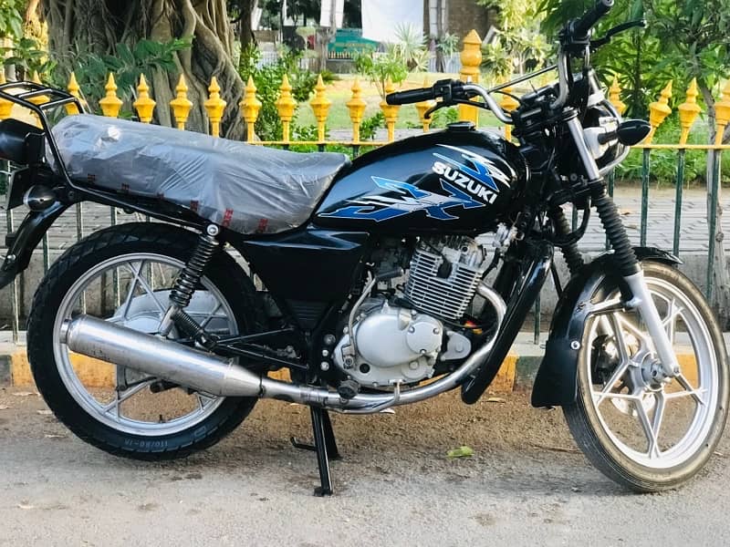 Suzuki GS 150 SE Model 2018 3